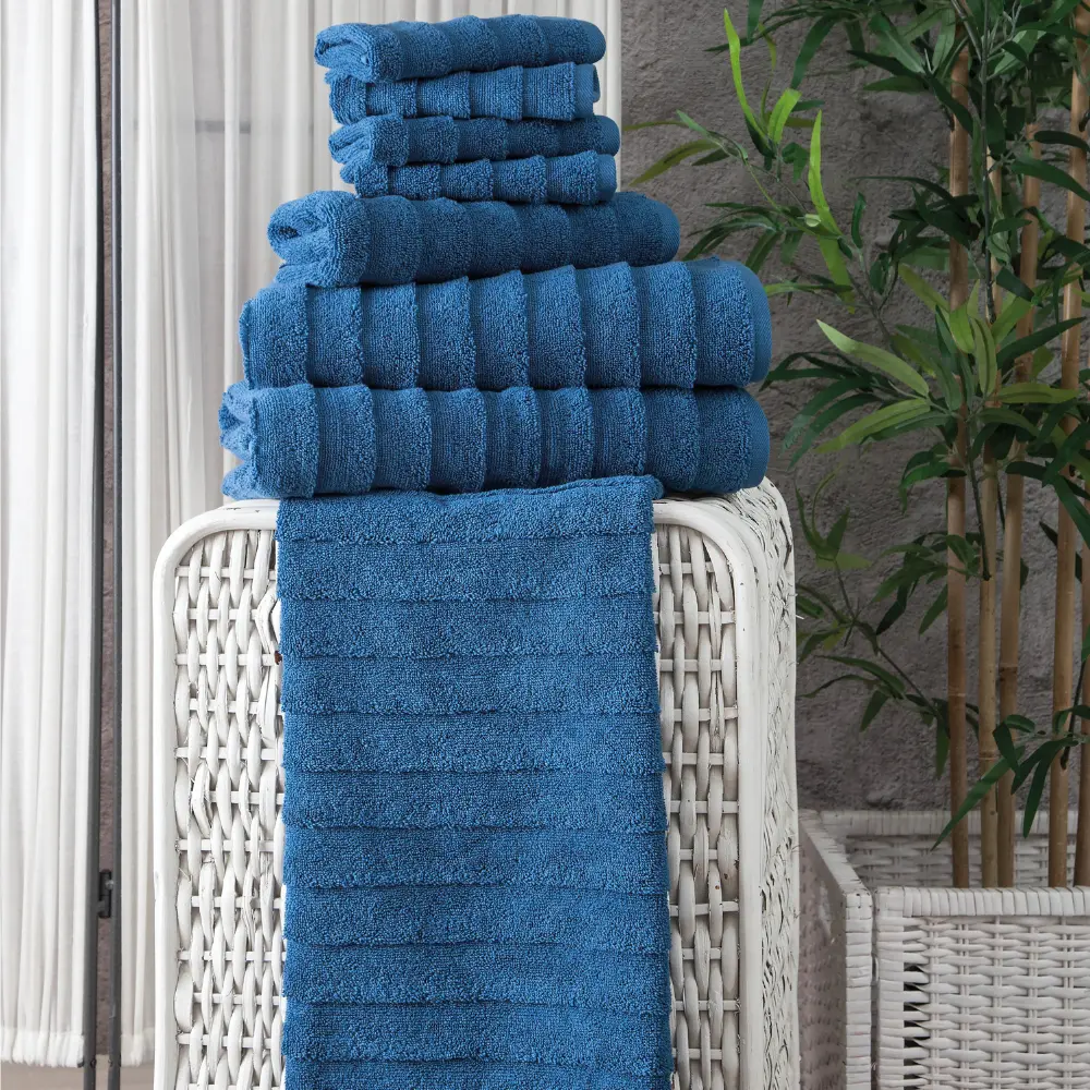 Kitchen Stuff Plus Inc. Moda At Home Allure Turkish Cotton Bath Towel  (Indigo)